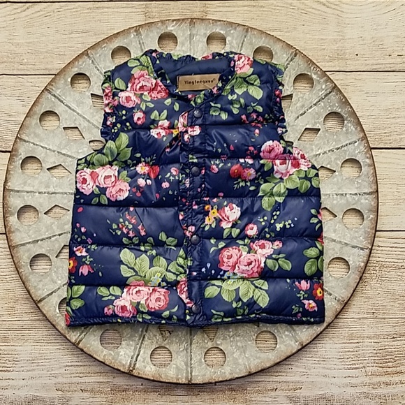 New Girls Navy Ruffled Autumn Winter Puffer Vest - Picture 3 of 8